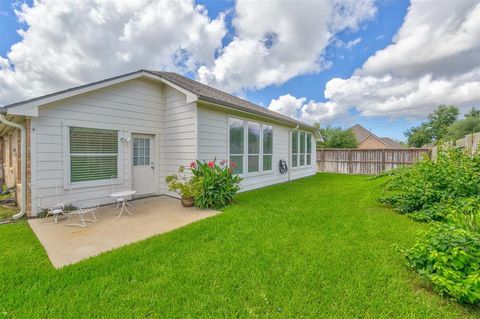 A home in League City