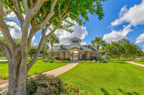 A home in League City