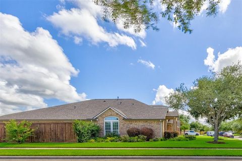 A home in League City