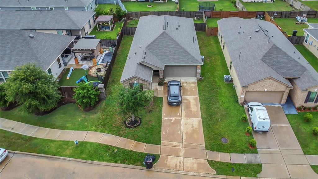 4826 Westfield Pines Drive, Katy, Texas image 2