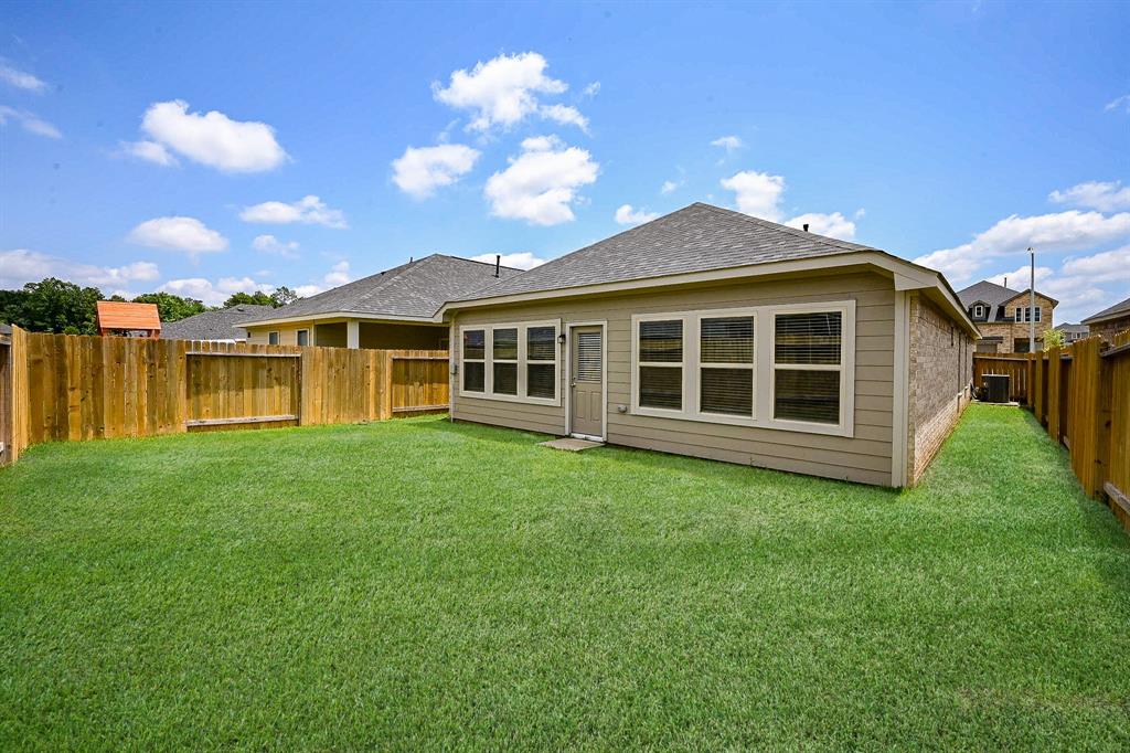 10130 Barn Owl Trail, Magnolia, Texas image 32