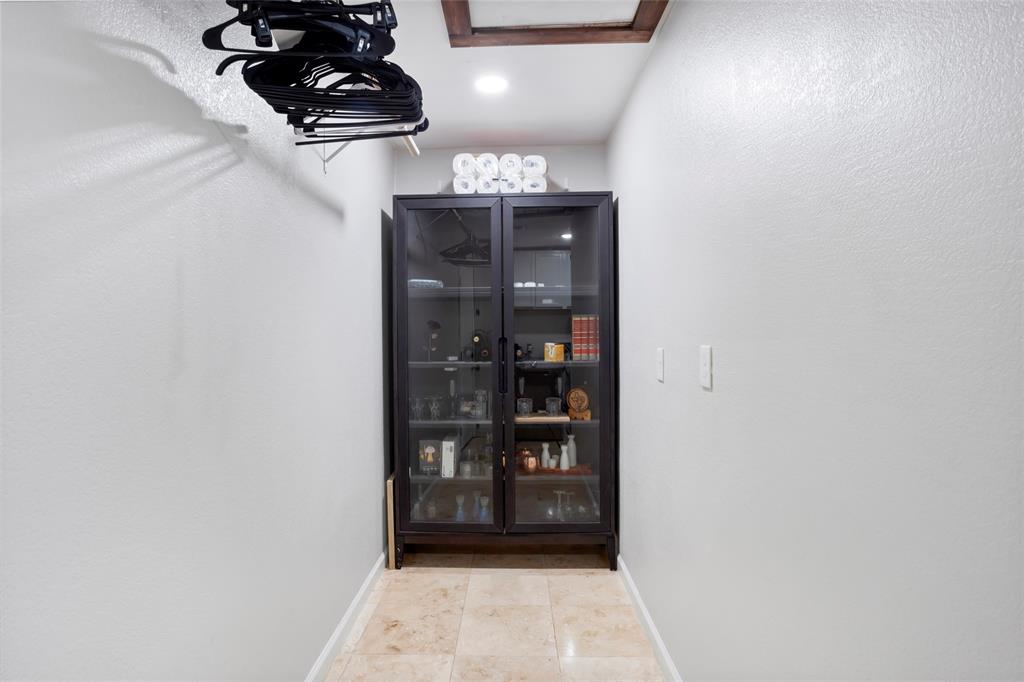 10114 Clairmont Drive, La Porte, Texas image 16
