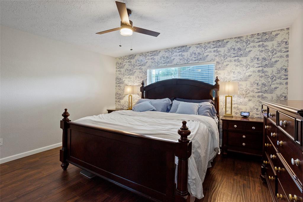 10114 Clairmont Drive, La Porte, Texas image 9