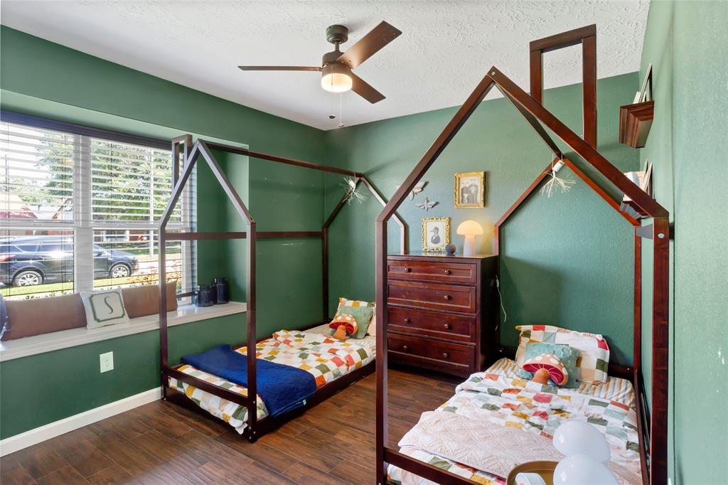 10114 Clairmont Drive, La Porte, Texas image 14