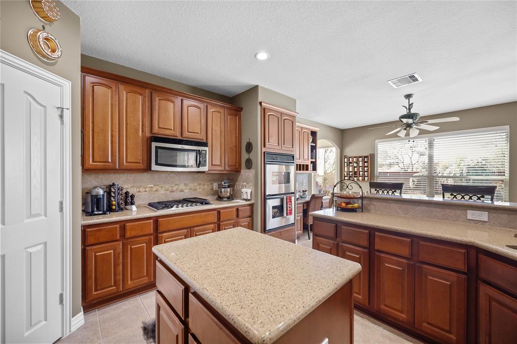 18815 Manleigh Court Court, Tomball, Texas image 14