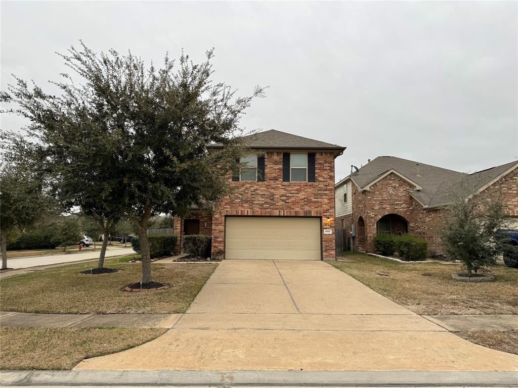 6861 Dogwood Cliff Lane, Dickinson, Texas image 1