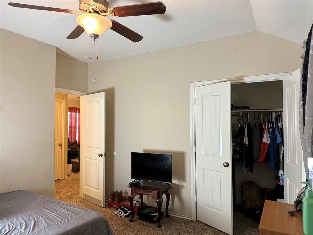 6861 Dogwood Cliff Lane, Dickinson, Texas image 22