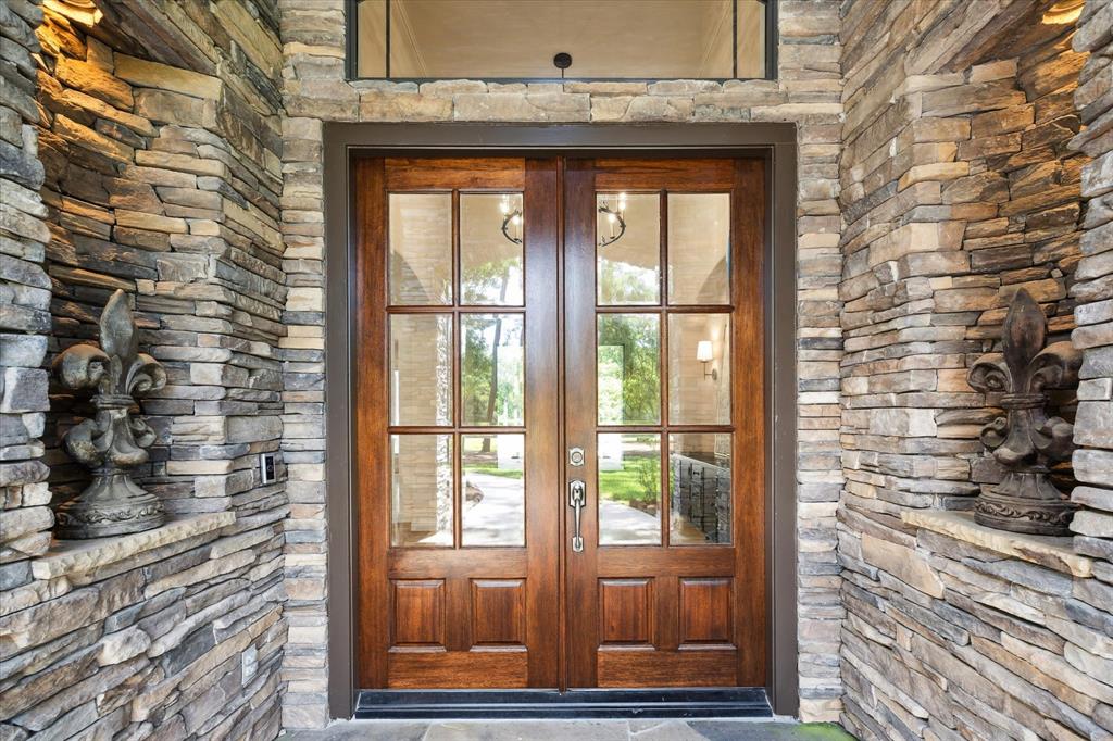 27318 Tropper Hill Lane