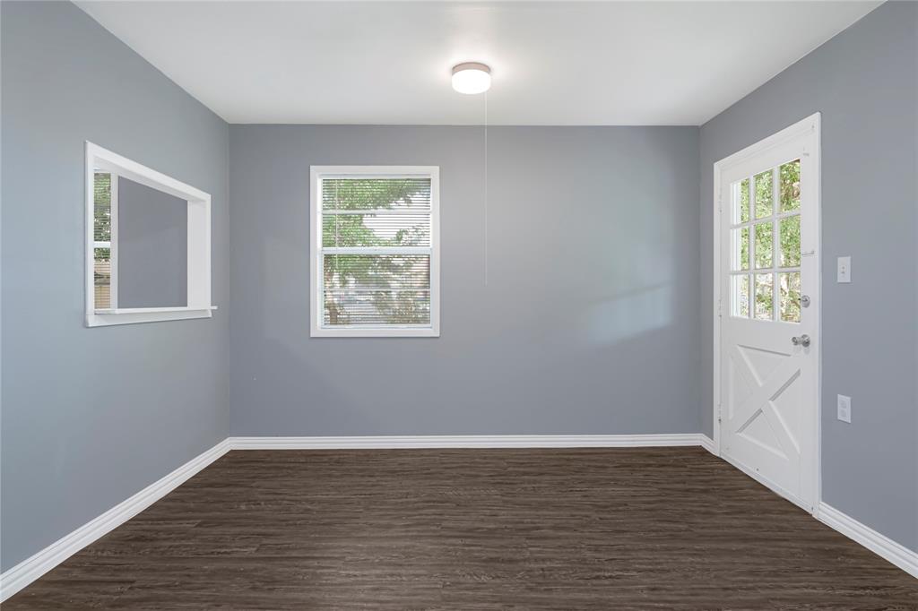7401 Carrie Lane, Deer Park, New York image 7