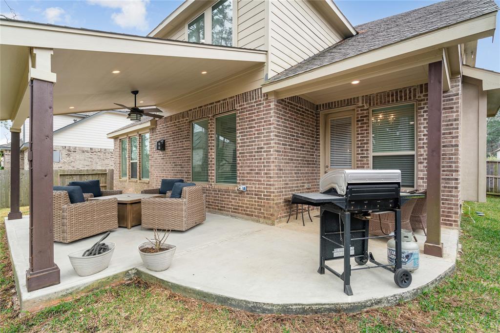 155 N Cadence Hills Loop, Conroe, Texas image 34