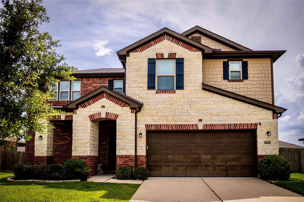 3610 Banbury Lane, Pearland, Texas image 1