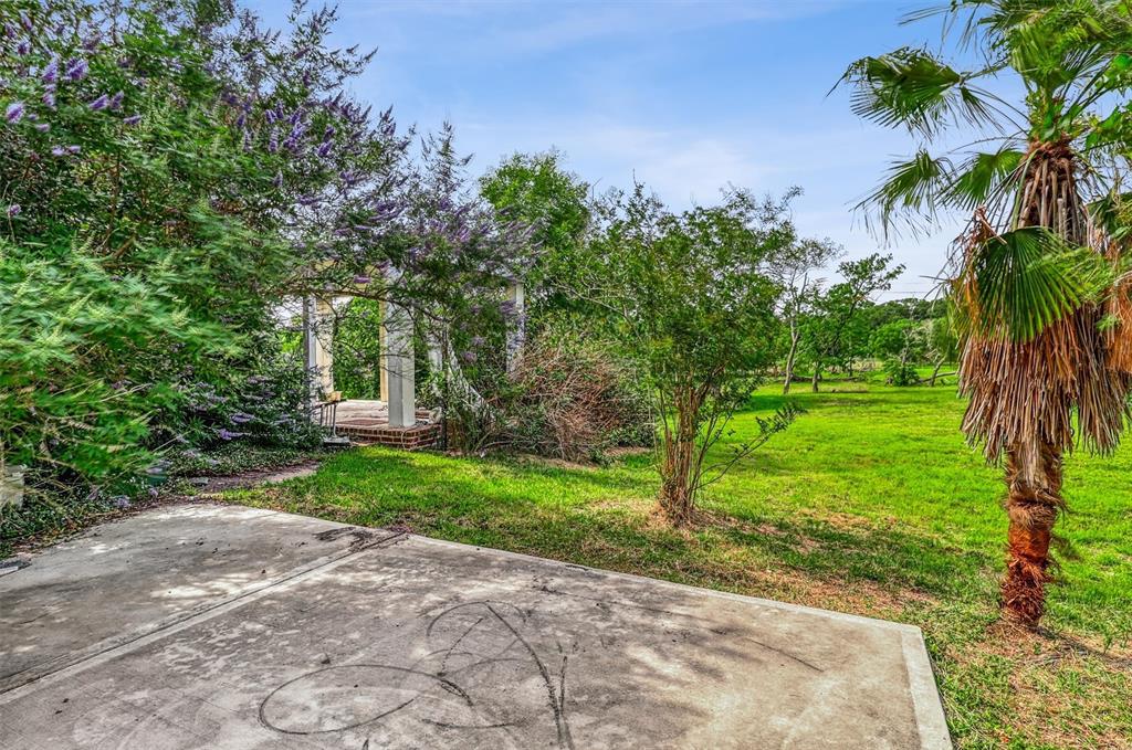 9131 Crown Jewel Drive, Richmond, Texas image 35