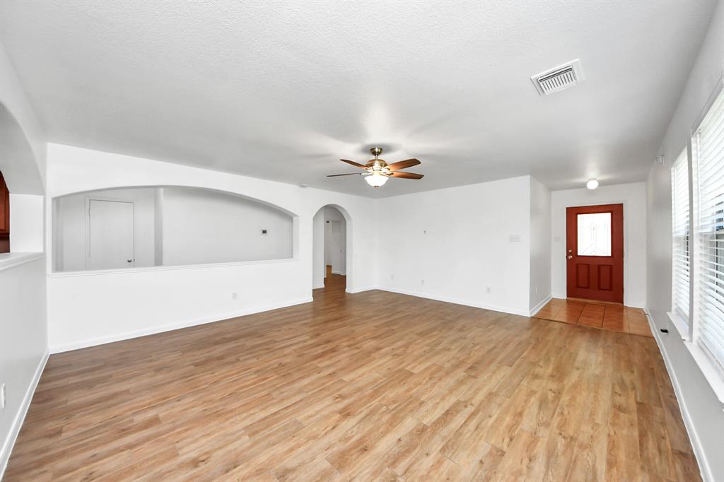 5818 Taylan Lane, Rosenberg, Texas image 7