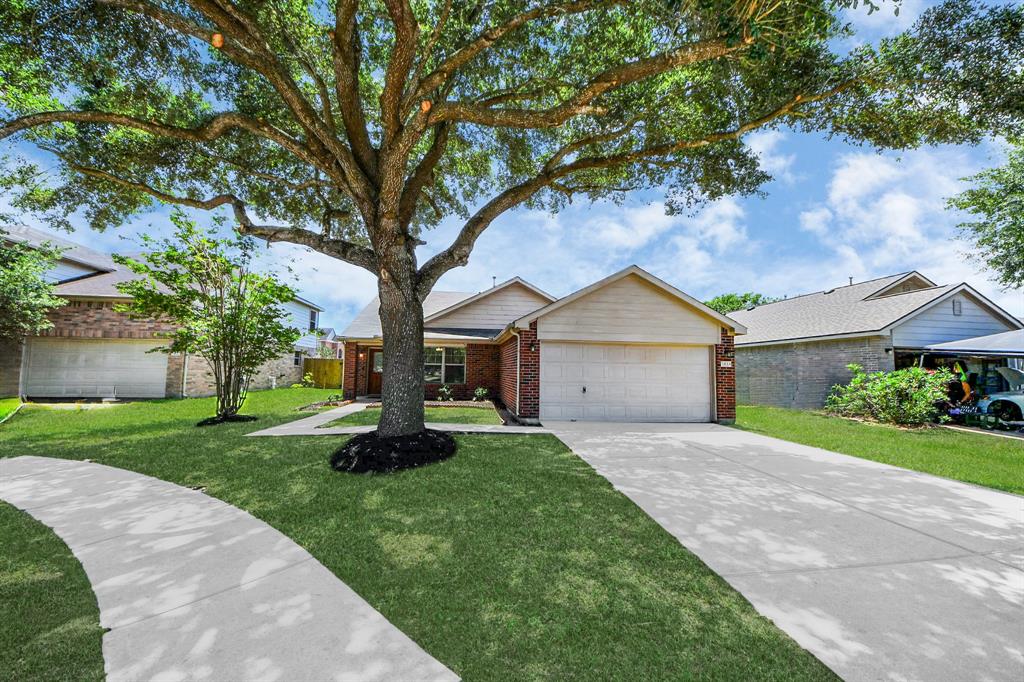 5818 Taylan Lane, Rosenberg, Texas image 2
