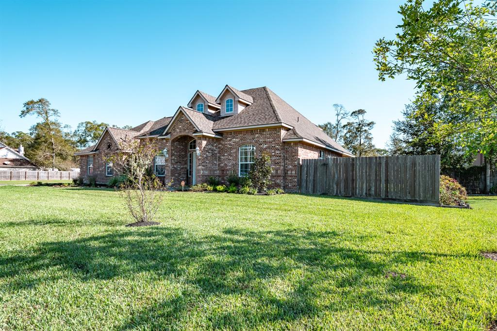 13202 Timberridge Drive, Dayton, Texas image 2