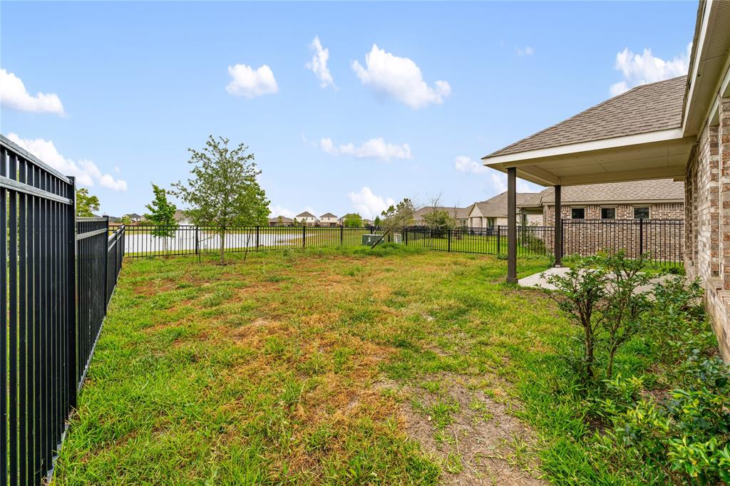 546 Long Beach Bay Drive, Katy, Texas image 39