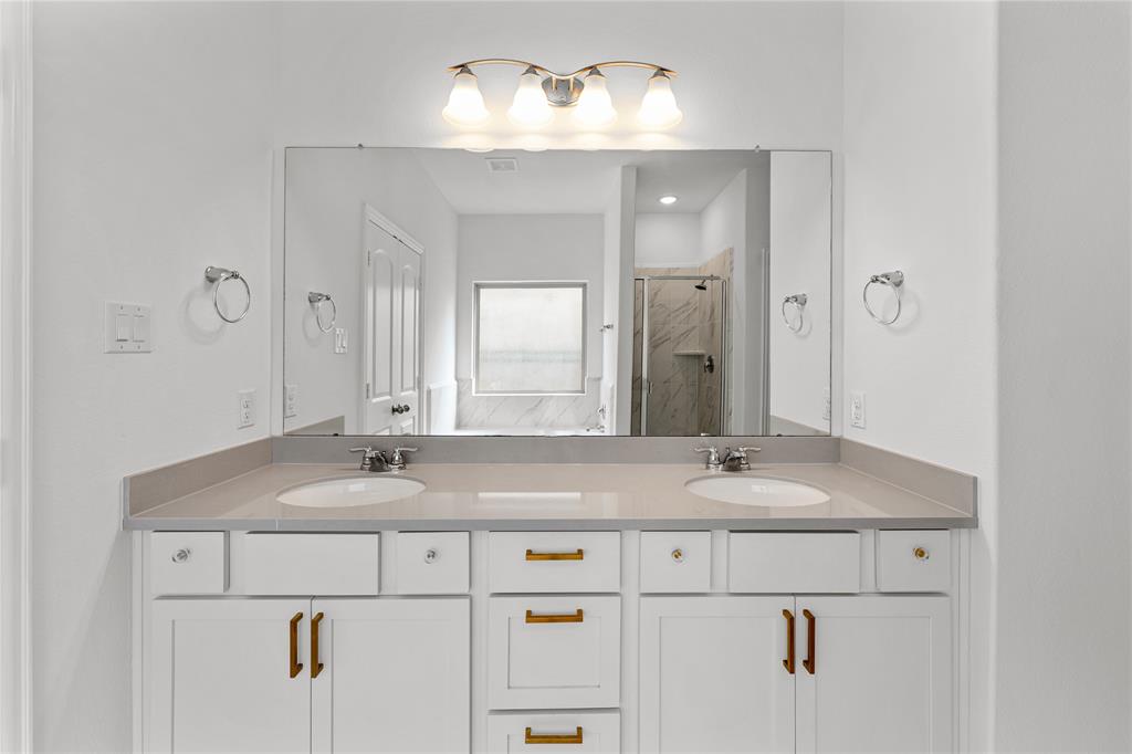 546 Long Beach Bay Drive, Katy, Texas image 24