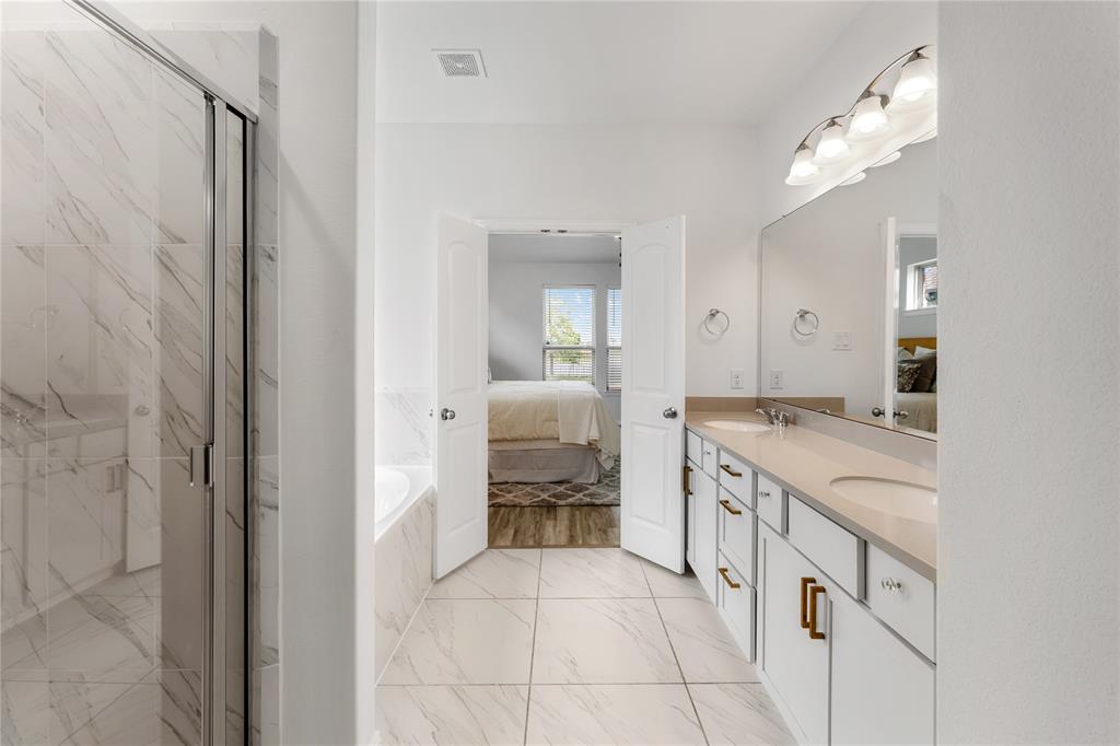 546 Long Beach Bay Drive, Katy, Texas image 25