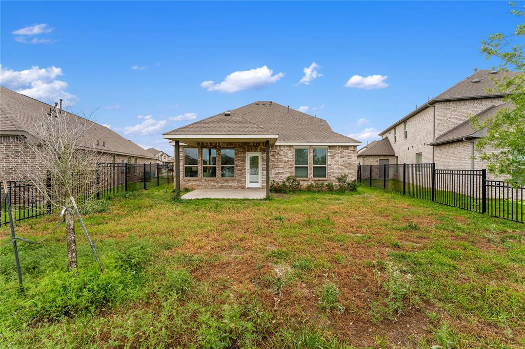 546 Long Beach Bay Drive, Katy, Texas image 37