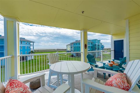 Condominium in Galveston TX 26350 Cat Tail Drive 34.jpg