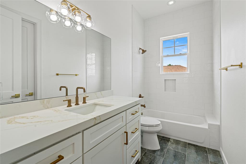 1028 62nd Street, Galveston, Texas image 5