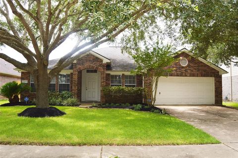 Photo of 23035 S Waterlily Dr Drive, Richmond, TX 77406 (MLS # 12387804)