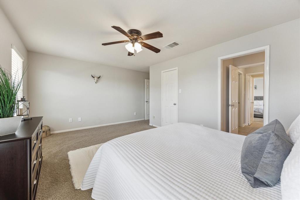 2411 Lakeway Drive, Friendswood, Texas image 38