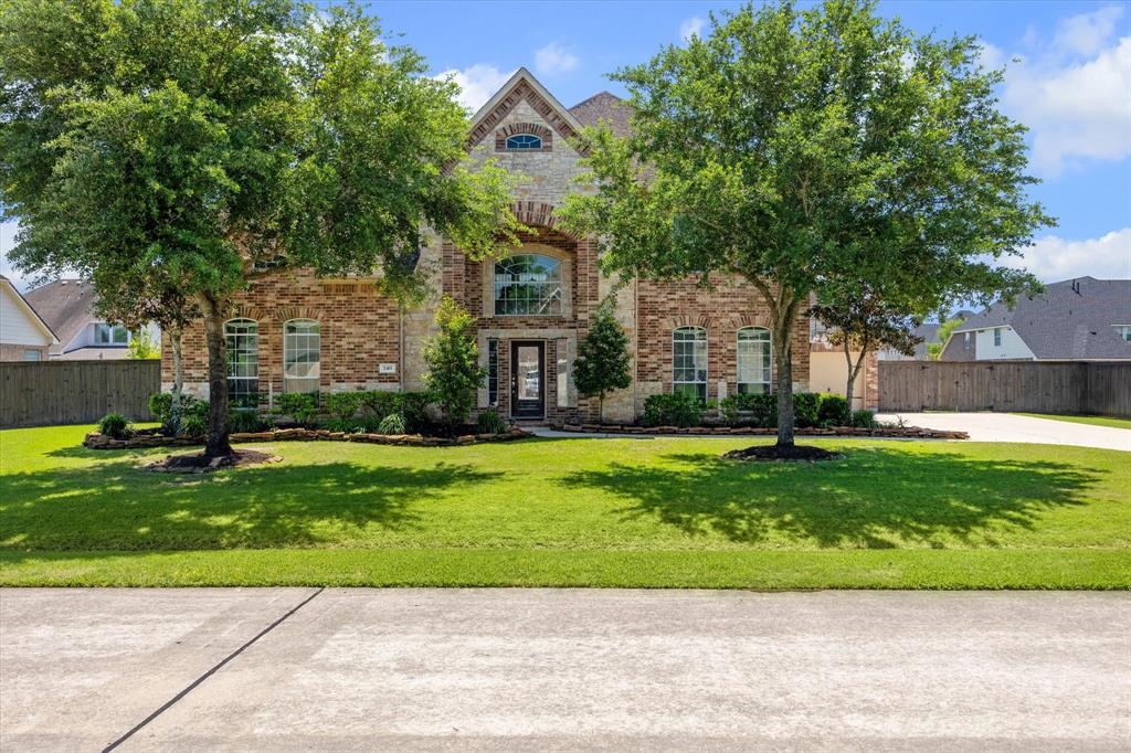 2411 Lakeway Drive, Friendswood, Texas image 35