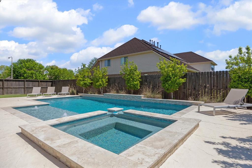 2411 Lakeway Drive, Friendswood, Texas image 41