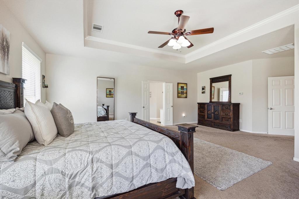 2411 Lakeway Drive, Friendswood, Texas image 22