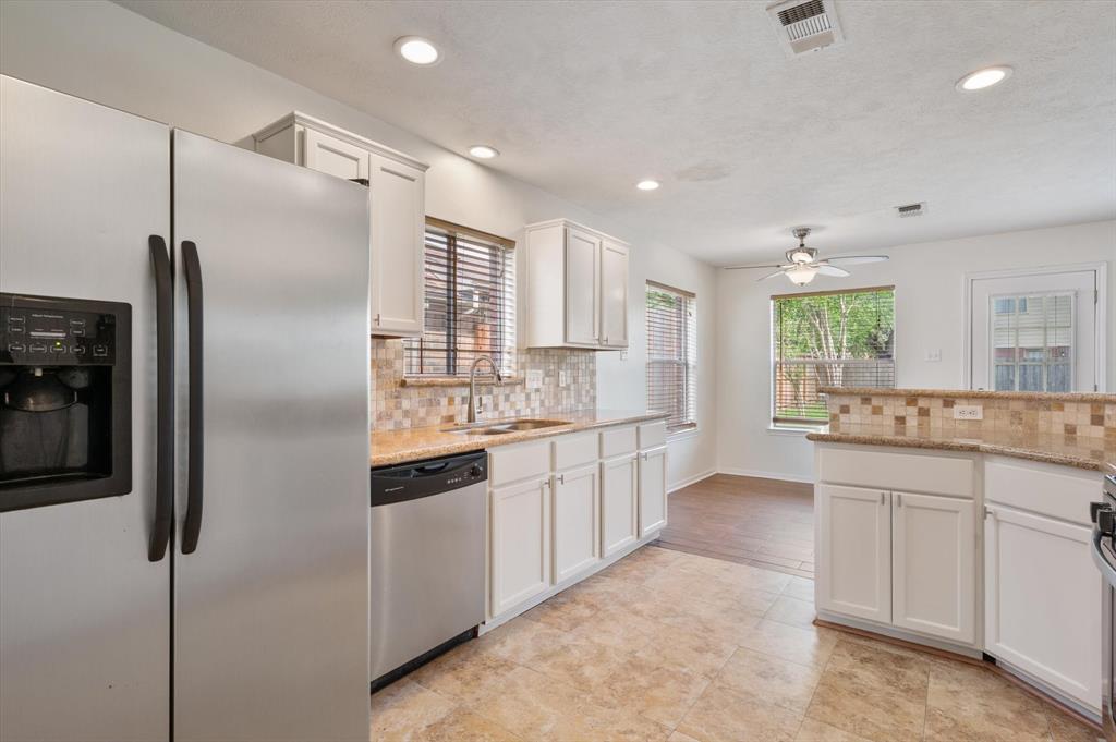 3118 Pheasant Trail Drive, Sugar Land, Texas image 11