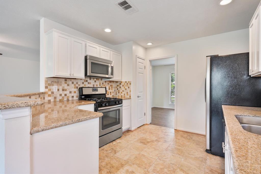 3118 Pheasant Trail Drive, Sugar Land, Texas image 10
