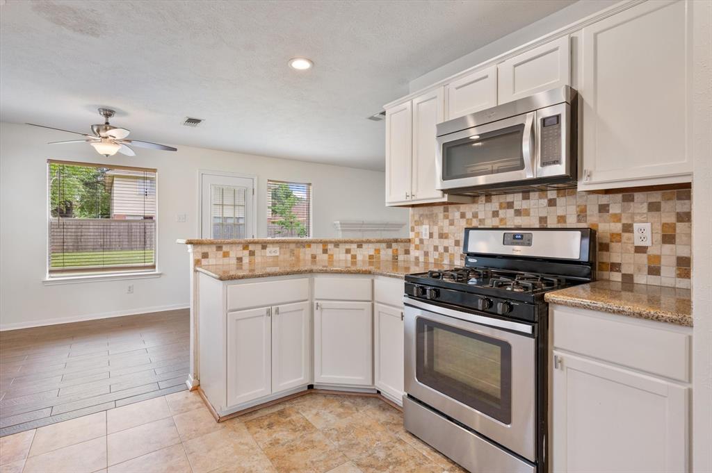3118 Pheasant Trail Drive, Sugar Land, Texas image 12