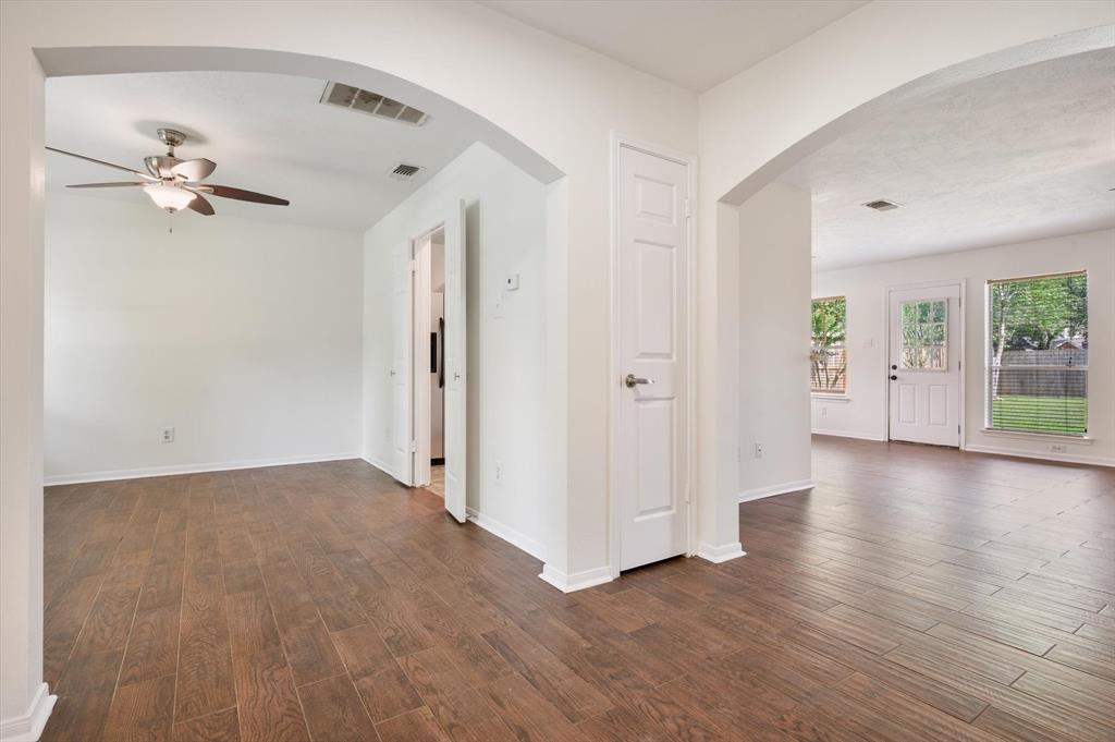 3118 Pheasant Trail Drive, Sugar Land, Texas image 5