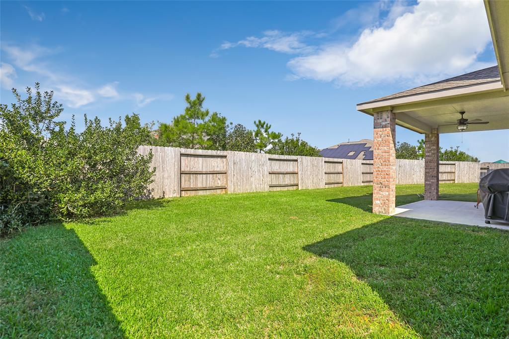 2324 Vineyard Terrace Lane, League City, Texas image 30
