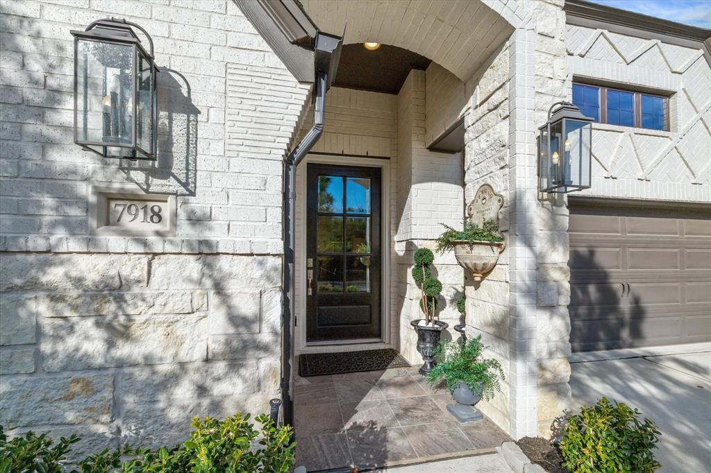 7918 Silver Grove Drive, Magnolia, Texas image 3
