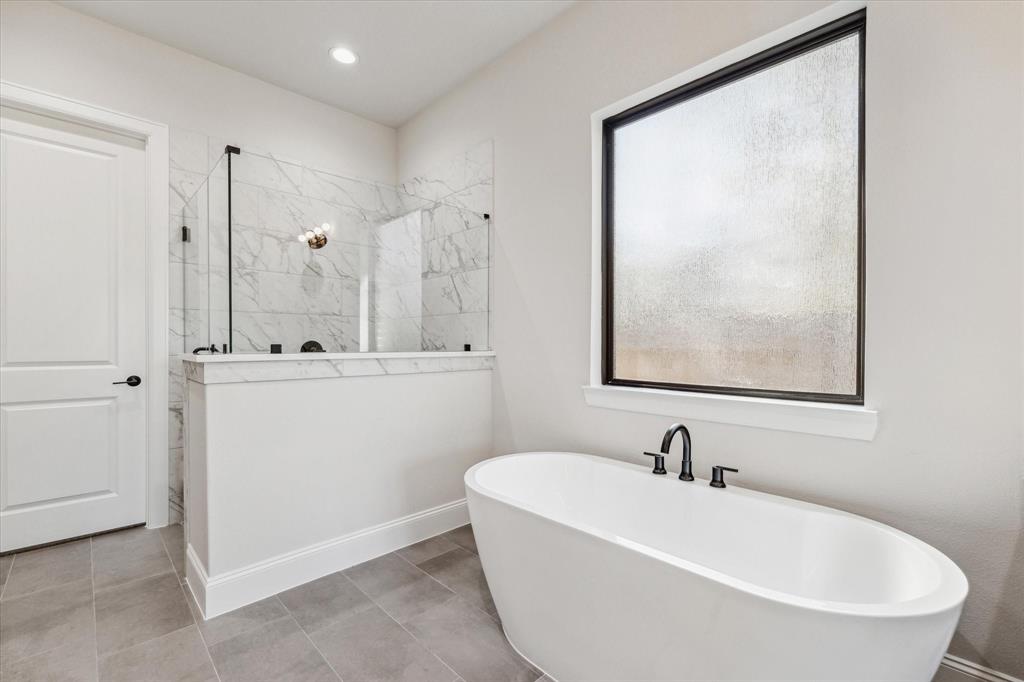 18410 Madrigal Morning St, Conroe, Texas image 22