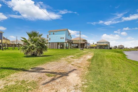 A home in Port Bolivar