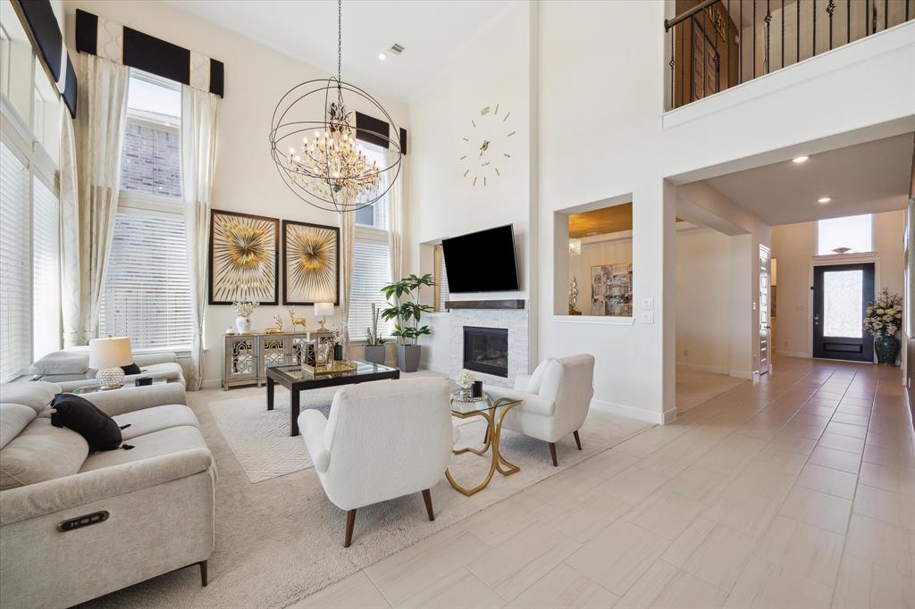 190 Monarch Trail
