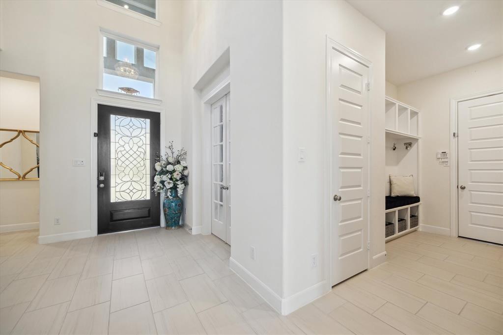 190 Monarch Trail