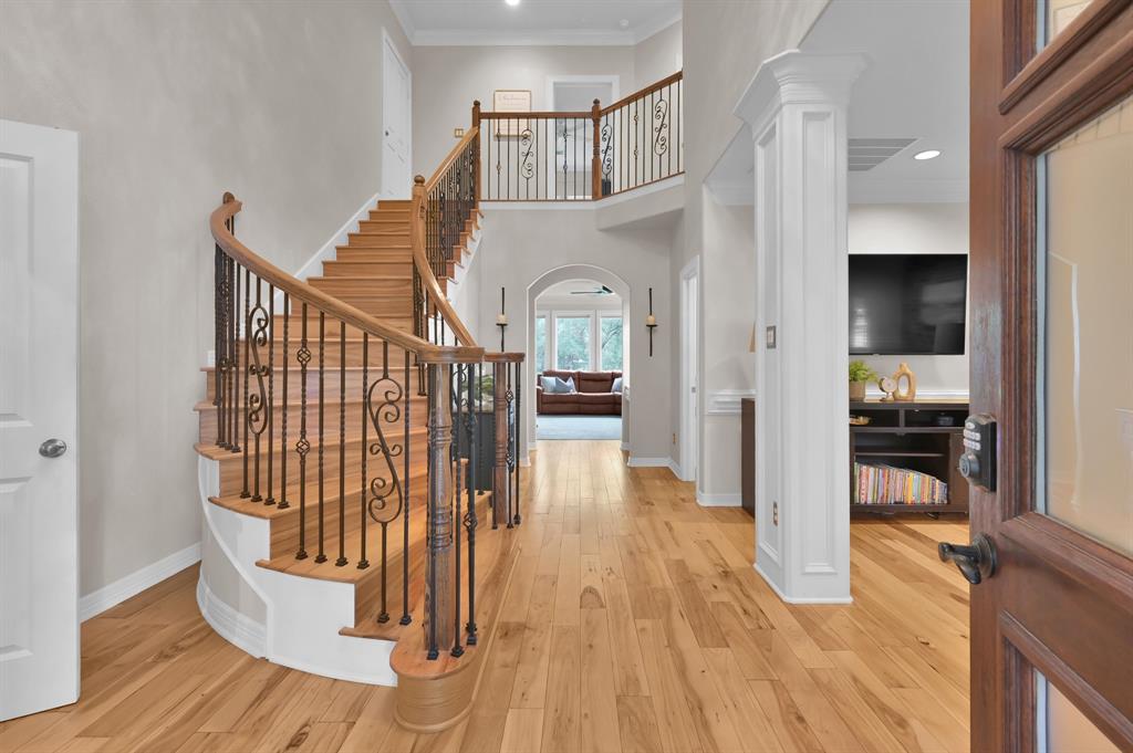 10326 Paradise Valley Drive