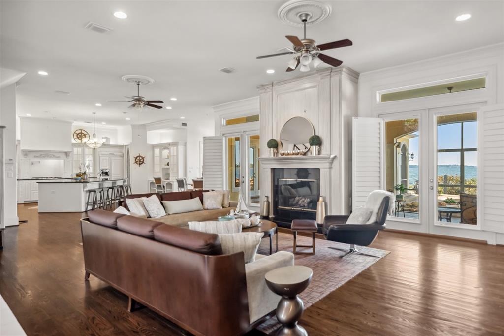 12352 White Oak Pointe, Conroe, Texas image 7