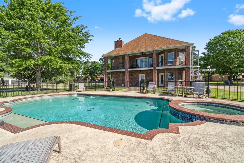 2906 Penninsula Point, Montgomery, Texas image 9