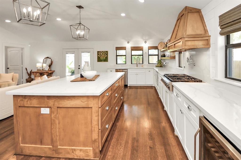 2019 De Milo Drive, Houston, Texas image 12