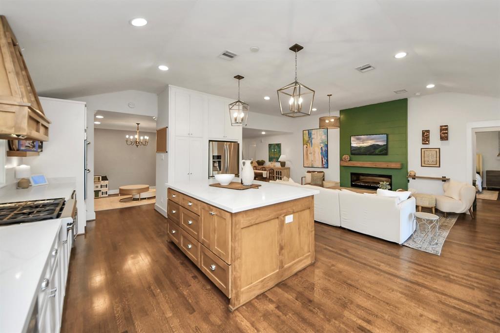 2019 De Milo Drive, Houston, Texas image 13