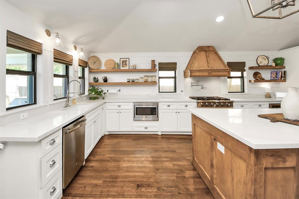 2019 De Milo Drive, Houston, Texas image 14