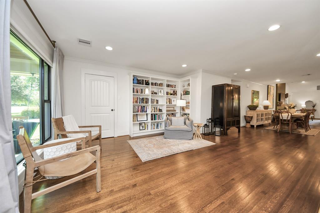 2019 De Milo Drive, Houston, Texas image 7