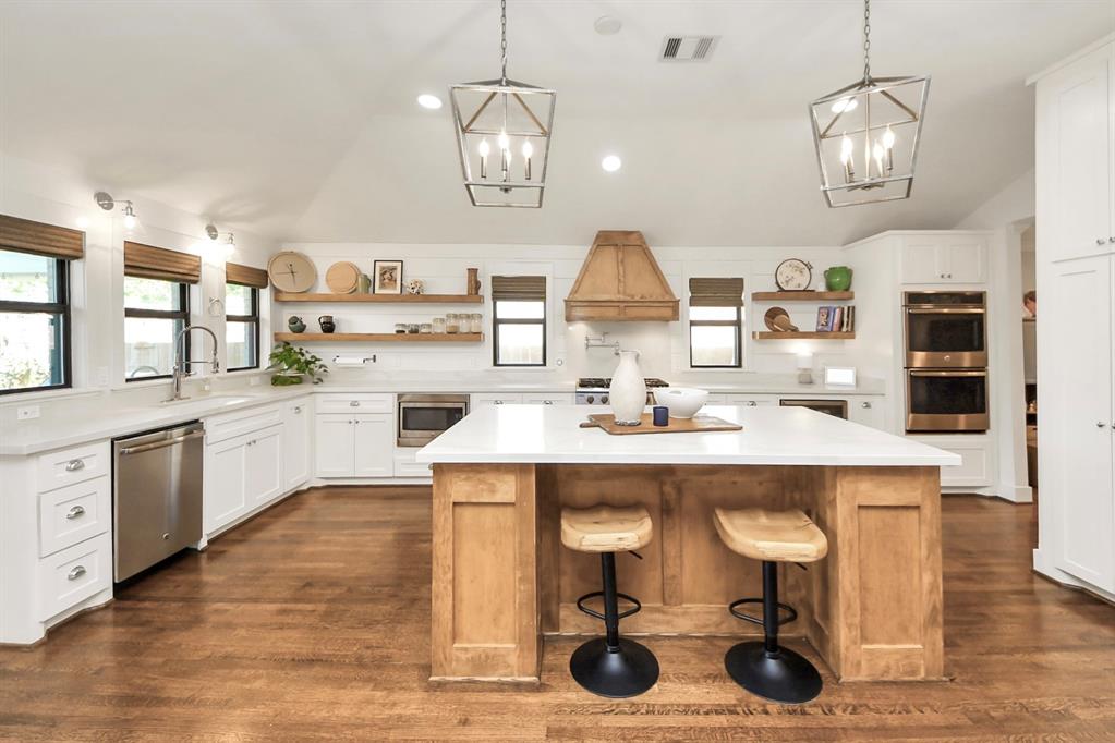 2019 De Milo Drive, Houston, Texas image 5
