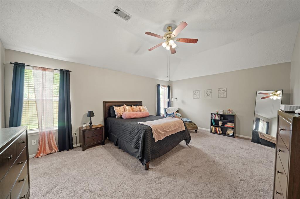 1411 Hunter Ridge Court, Fresno, Texas image 11