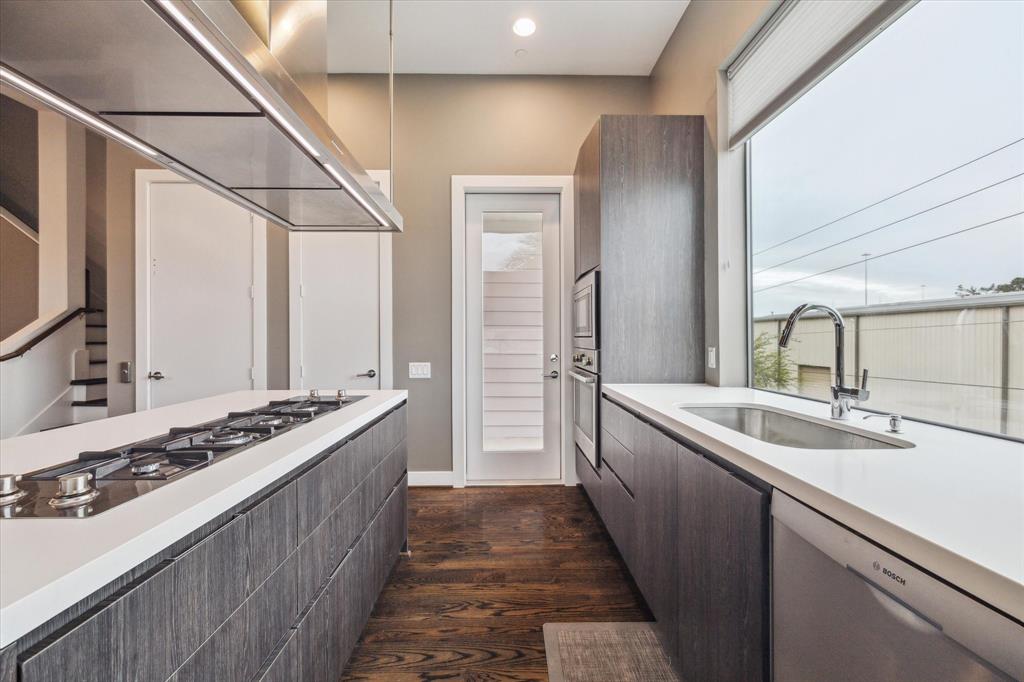 5929 E Post Oak Lane, Houston, Texas image 13